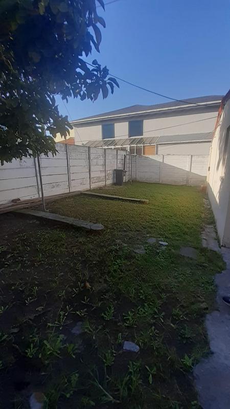 To Let 3 Bedroom Property for Rent in Wynberg Western Cape